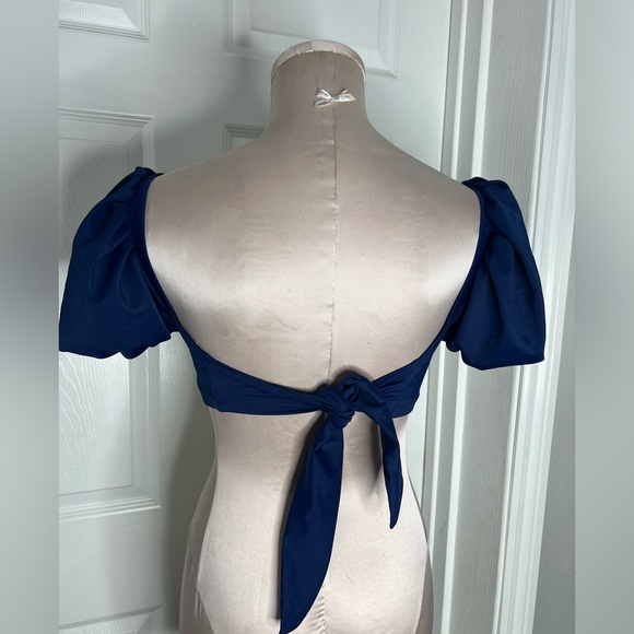 Agua Bendita Calista Puff Sleeve Tie Back
Bikini Top Blue Sz S - Picture 4 of 11